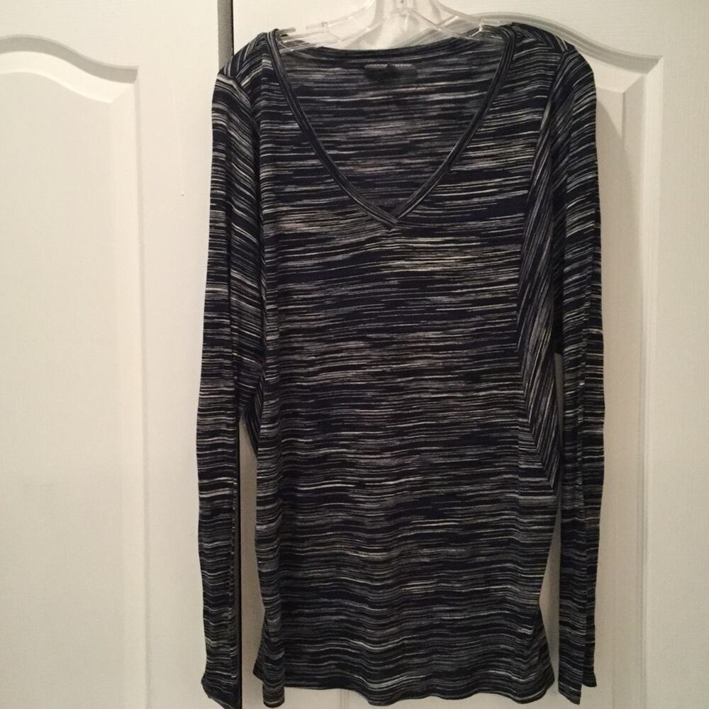 Pea in the Pod L Blue/white/gray maternity nwot
